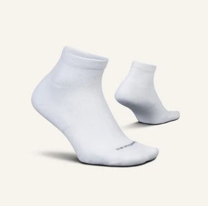 Feetures - Therapeutic Cushion Quarter Socks - Black or White