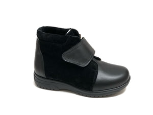 Venus - Waterproof Leather - Black